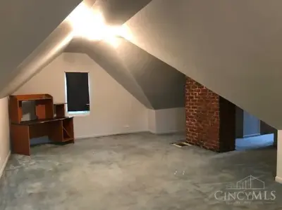 4 Bedroom Apartment 3502 Woodbine Ave