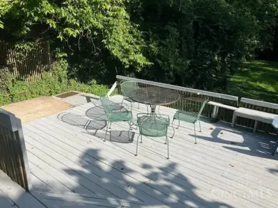 4 Bedroom Apartment 3502 Woodbine Ave