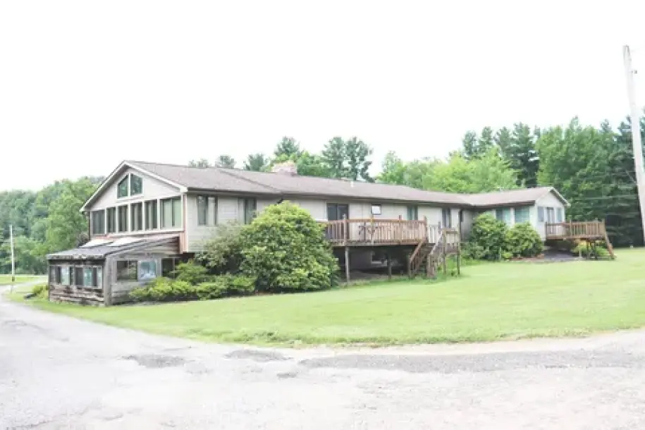 16770 Bridge Rd, Middlefield, OH 44062-13