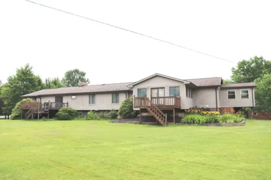 16770 Bridge Rd, Middlefield, OH 44062-15