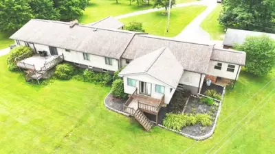 16770 Bridge Rd, Middlefield, OH 44062