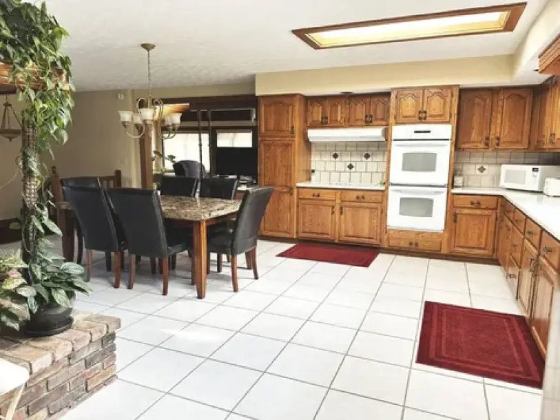 16770 Bridge Rd, Middlefield, OH 44062-4