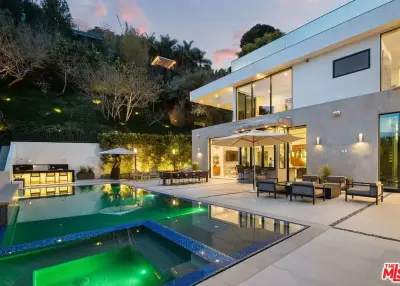 1527 Rising Glen Rd, Los Angeles, CA 90069