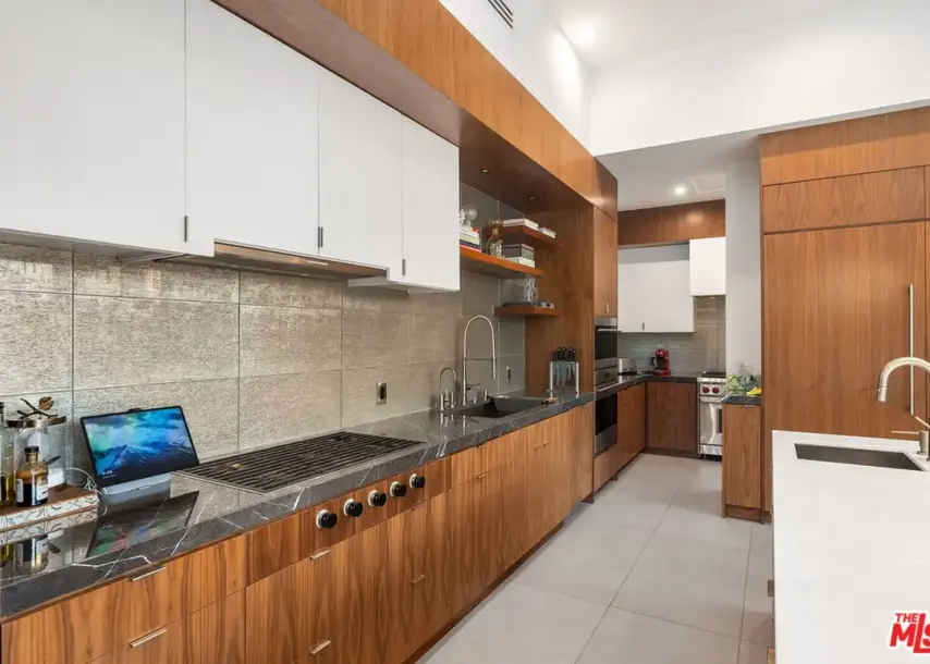 1527 Rising Glen Rd, Los Angeles, CA 90069-11