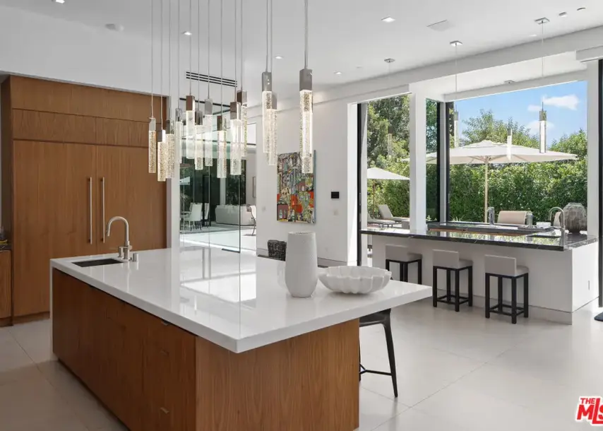 1527 Rising Glen Rd, Los Angeles, CA 90069-13