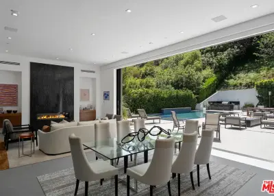 1527 Rising Glen Rd, Los Angeles, CA 90069