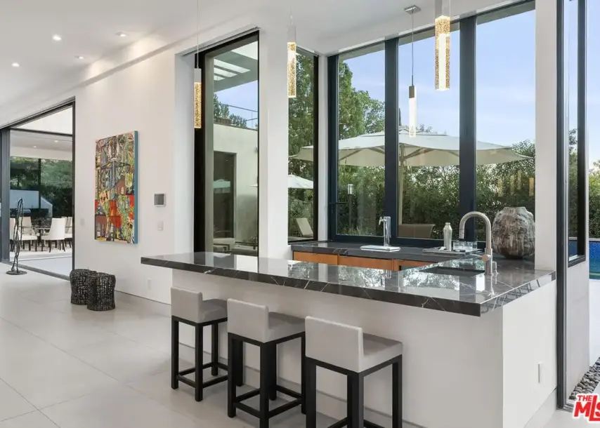 1527 Rising Glen Rd, Los Angeles, CA 90069-4