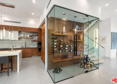 1527 Rising Glen Rd, Los Angeles, CA 90069