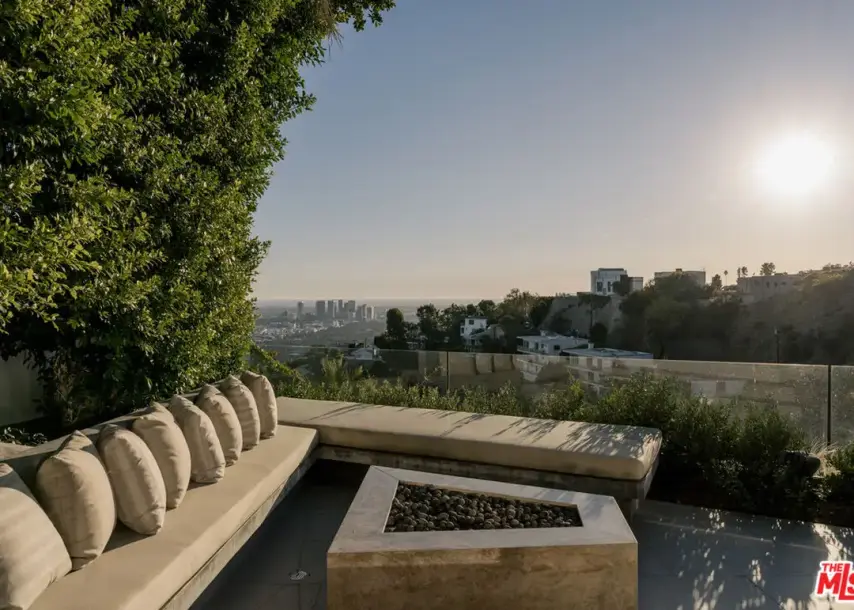 1778 Viewmont Dr, Los Angeles, CA 90069-5