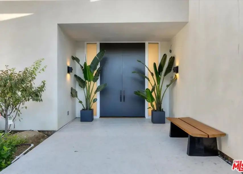 1836 Loma Vista Dr, Beverly Hills, CA 90210-5