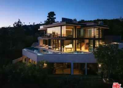 9126 Cordell Dr, Los Angeles, CA 90069