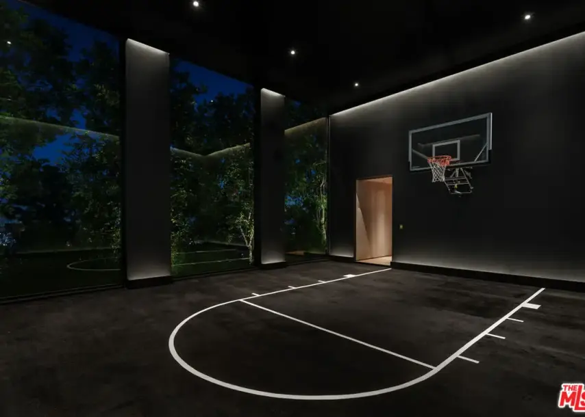 9126 Cordell Dr, Los Angeles, CA 90069-15